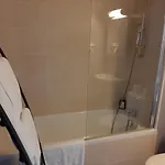Le Royalty Hotel 2*