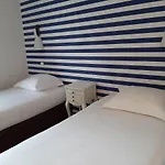 Le Royalty Hotel