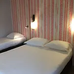 Le Royalty 2* Angers