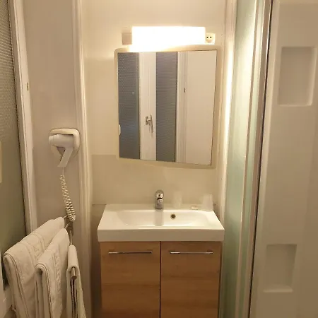 Le Royalty 2* Ανζέρ