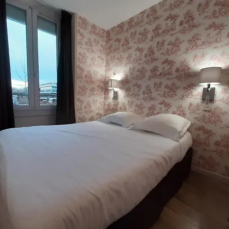 Le Royalty 2* Angers